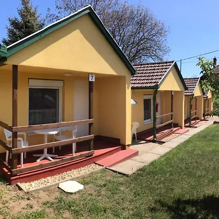 Estike Zovikral * Tiszafüred