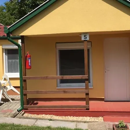 Estike Zovikral Apartman Tiszafüred